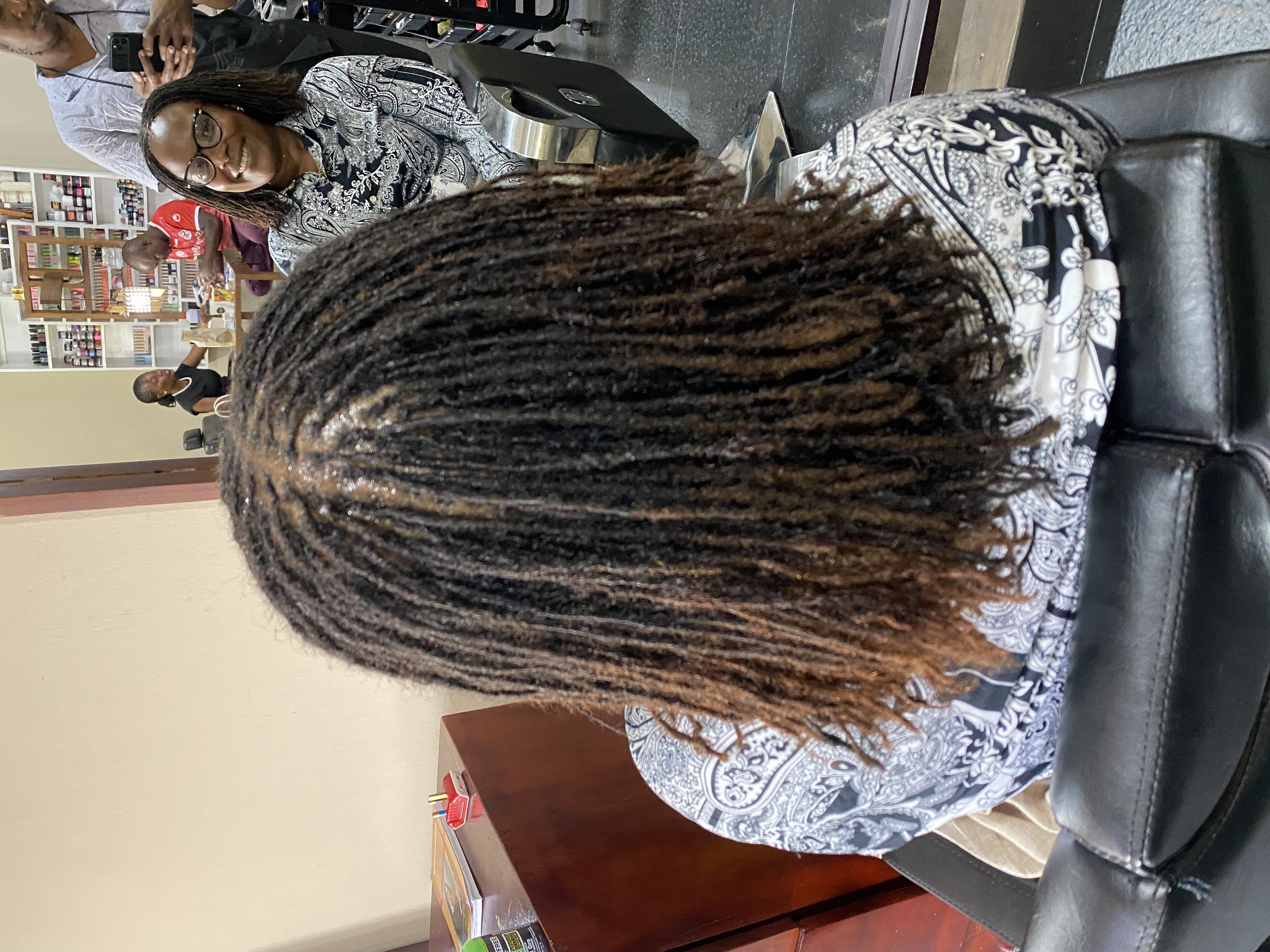 Microlocks Installation on Relaxed Hair: How Microlocks Extensions Make It Possible