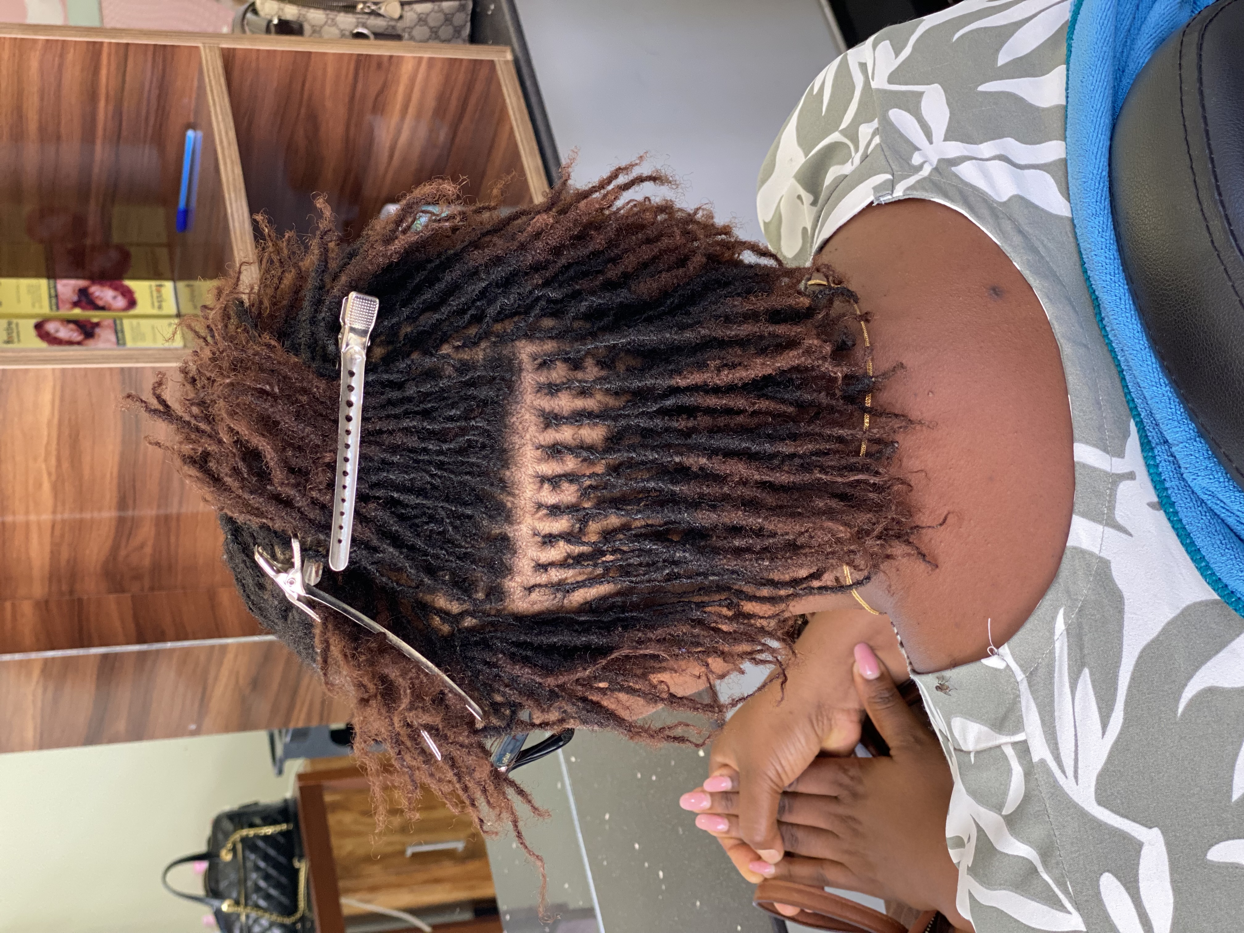 Microlocks Coloring: Natural Microlocks & Microlocks Extensions