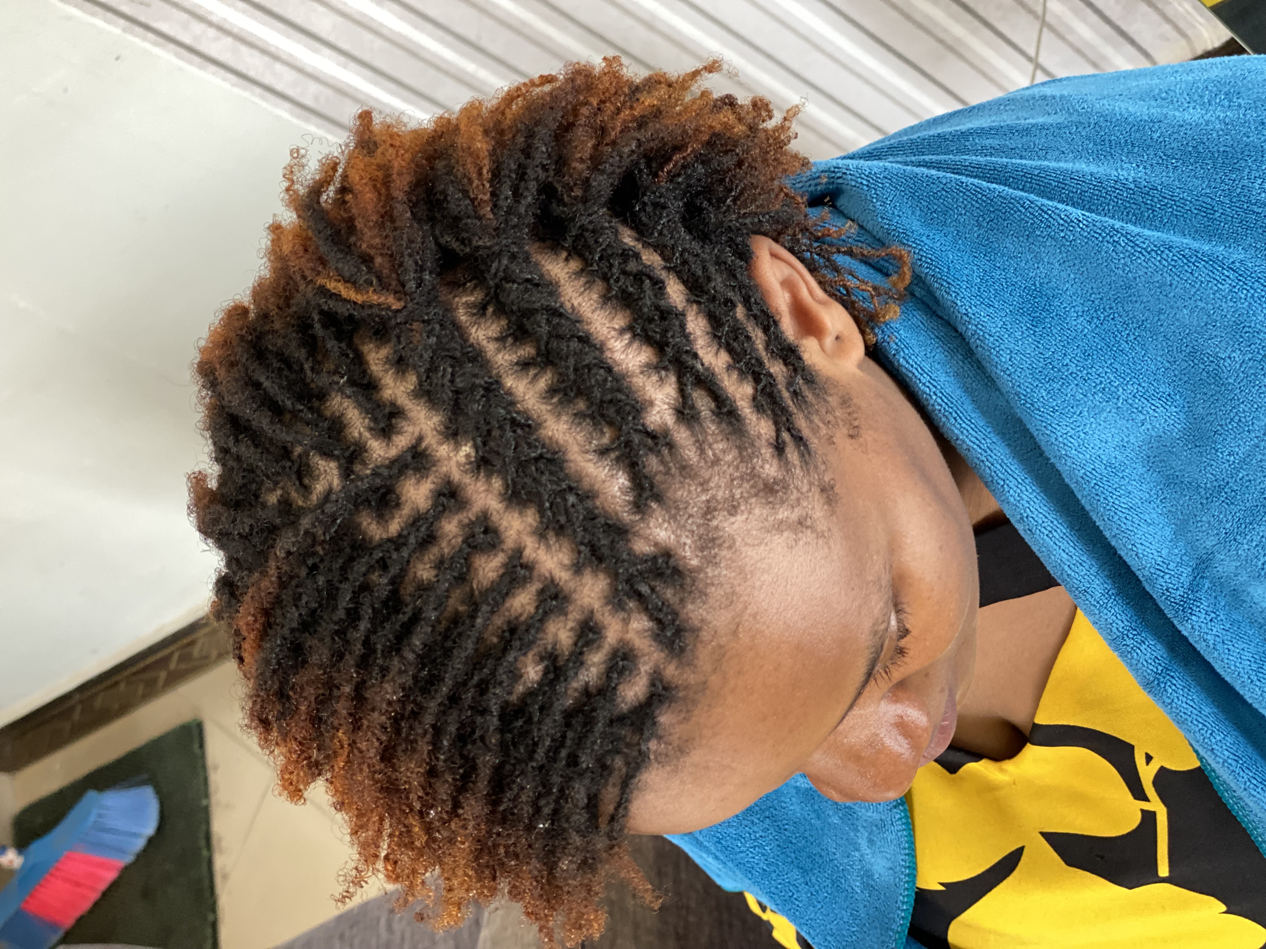 Microlocks Styling: Discover the Versatility of Your Locks